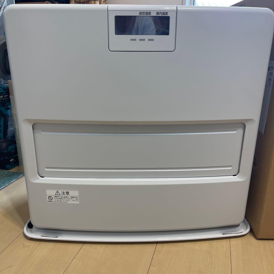 CORONA 石油ファンヒーター FH-VX5723BY-W とにかく綺麗です