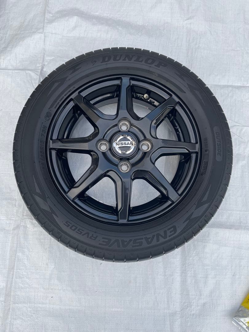美品深溝23年 ダンロップ155/65R13 ［タイヤホイールセット］黒ホイール