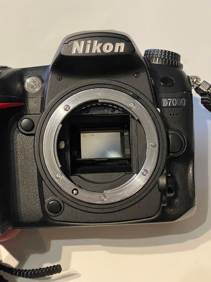 Nikon D7000 デジタル一眼レフカメラ　バッグ付き