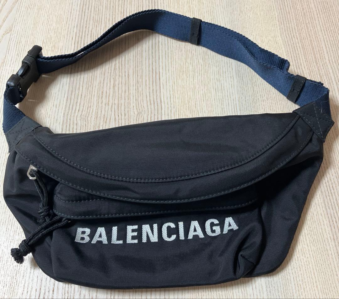 極美品⭐︎BALENCIAGA ボディバッグ ウエストポーチ ショルダーバッグ