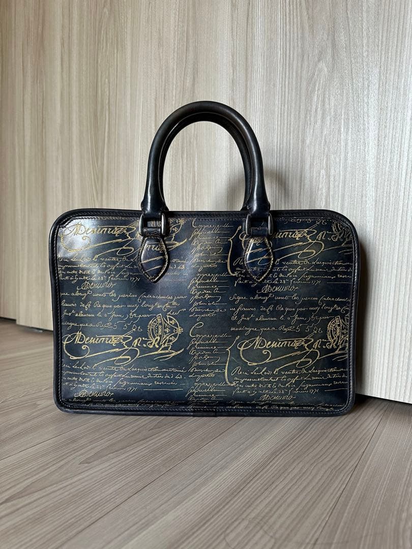 K*♡様 特注70万 ベルルッティ アンジュールミニ バッグ ブルー ゴールデン