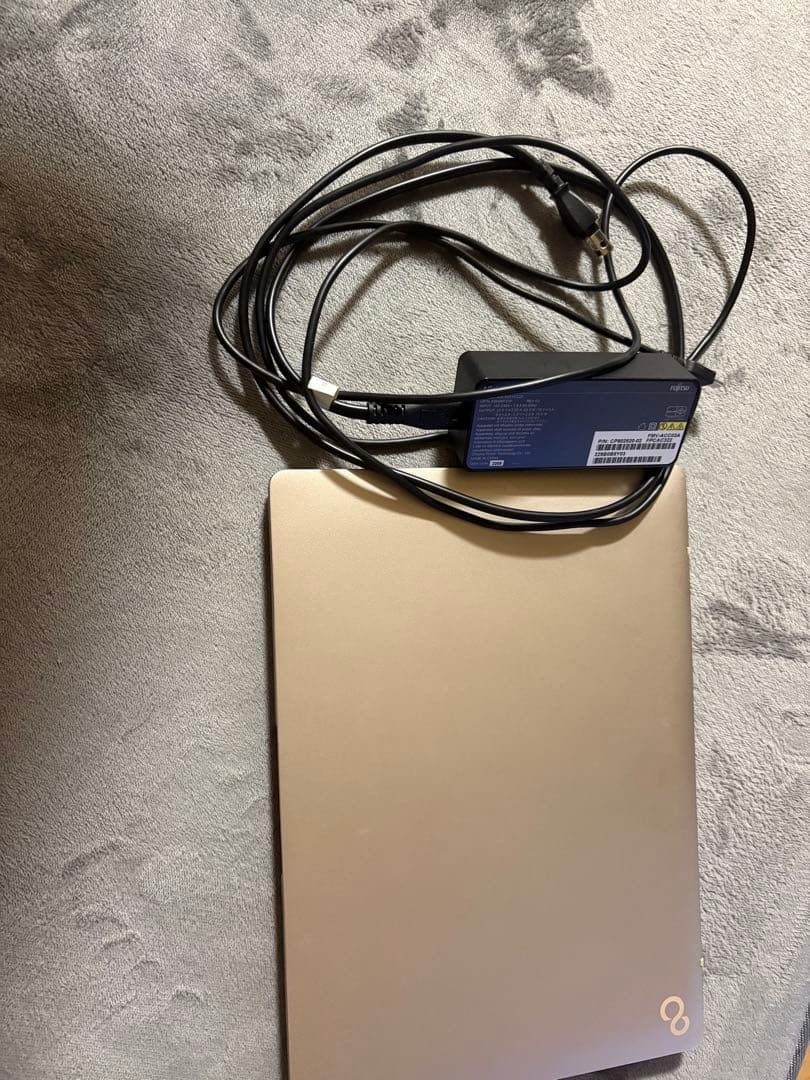 富士通 LIFEBOOK ゴールド Intel Core