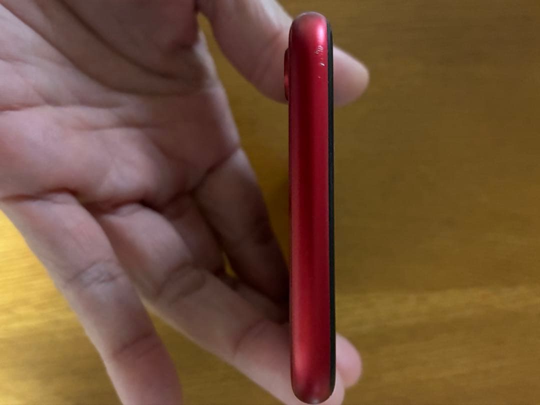 美品 iPhone 8 (PRODUCT RED) バッテリー最大100%