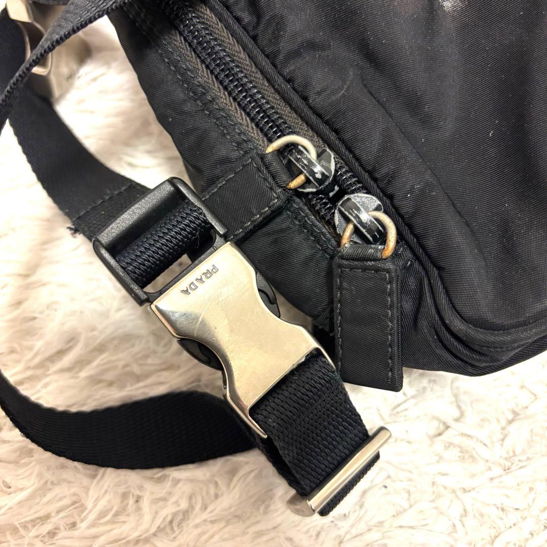 PRADA ショルダーバッグ ウエスト 2way ナイロン 三角ロゴ 黒