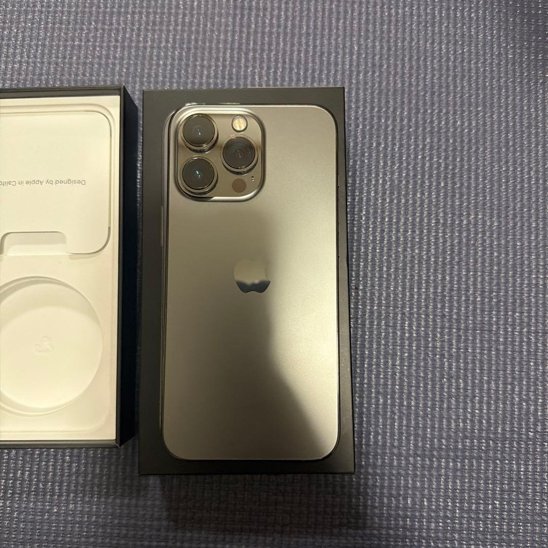 Apple iPhone 13 Proグラファイト256GB 箱付き