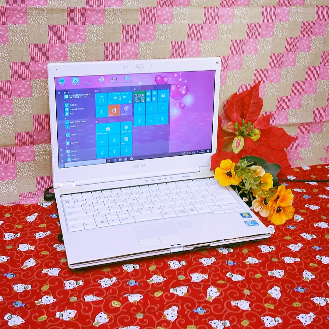 小型富士通 PC HDD大容量320GBを搭載！ホワイトノートパソコン