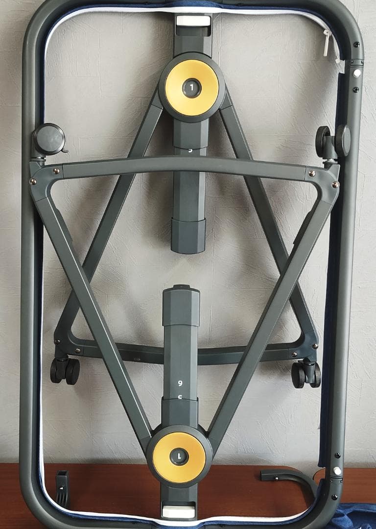 美品　Maydolly 　折りたたみ式　ベビーベッド ネイビー