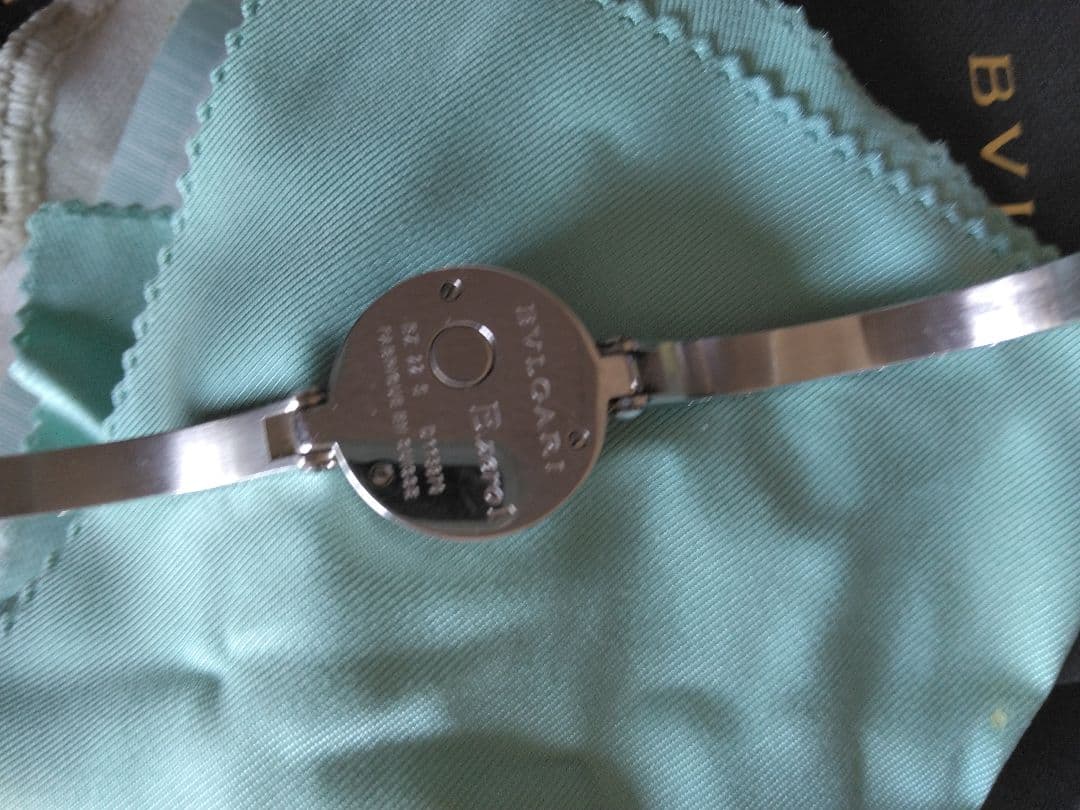 ブルガリレディースバングル腕時計　B-zero1 ブルーシェルSsize