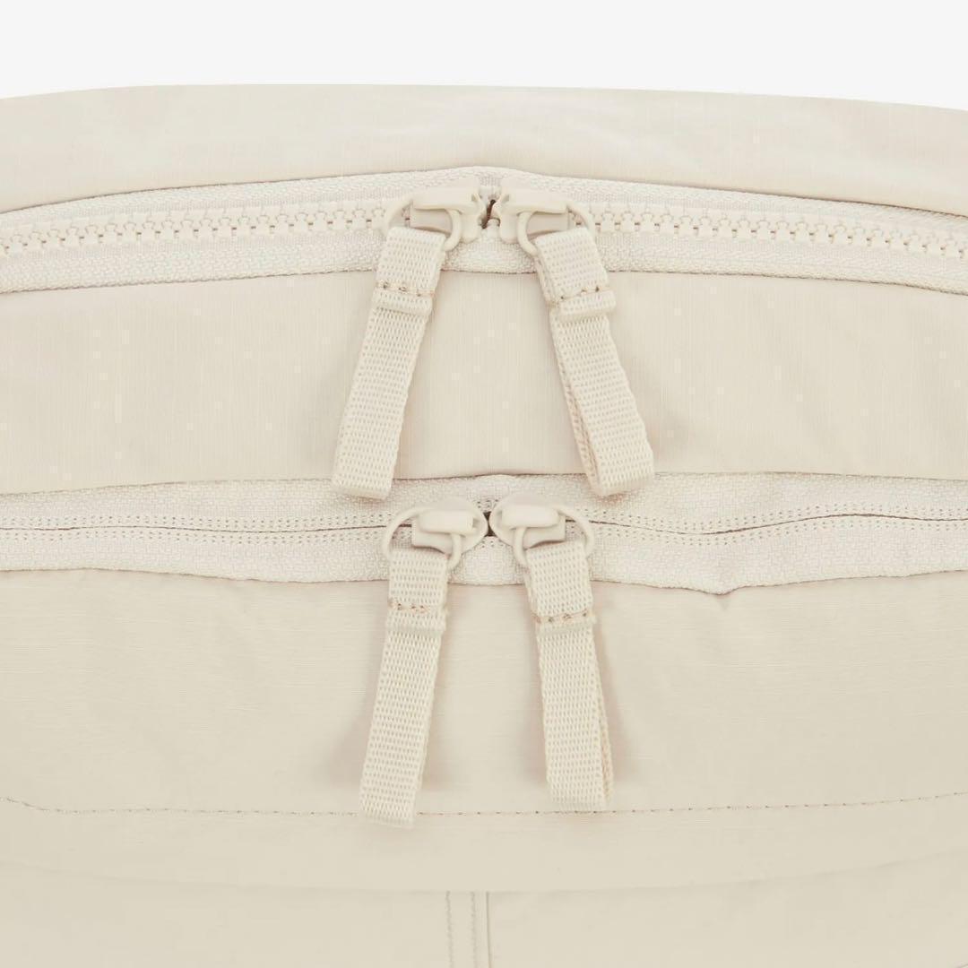 【韓国限定・新品】ノースフェイス トラベルクロスバッグM ホワイトサンド