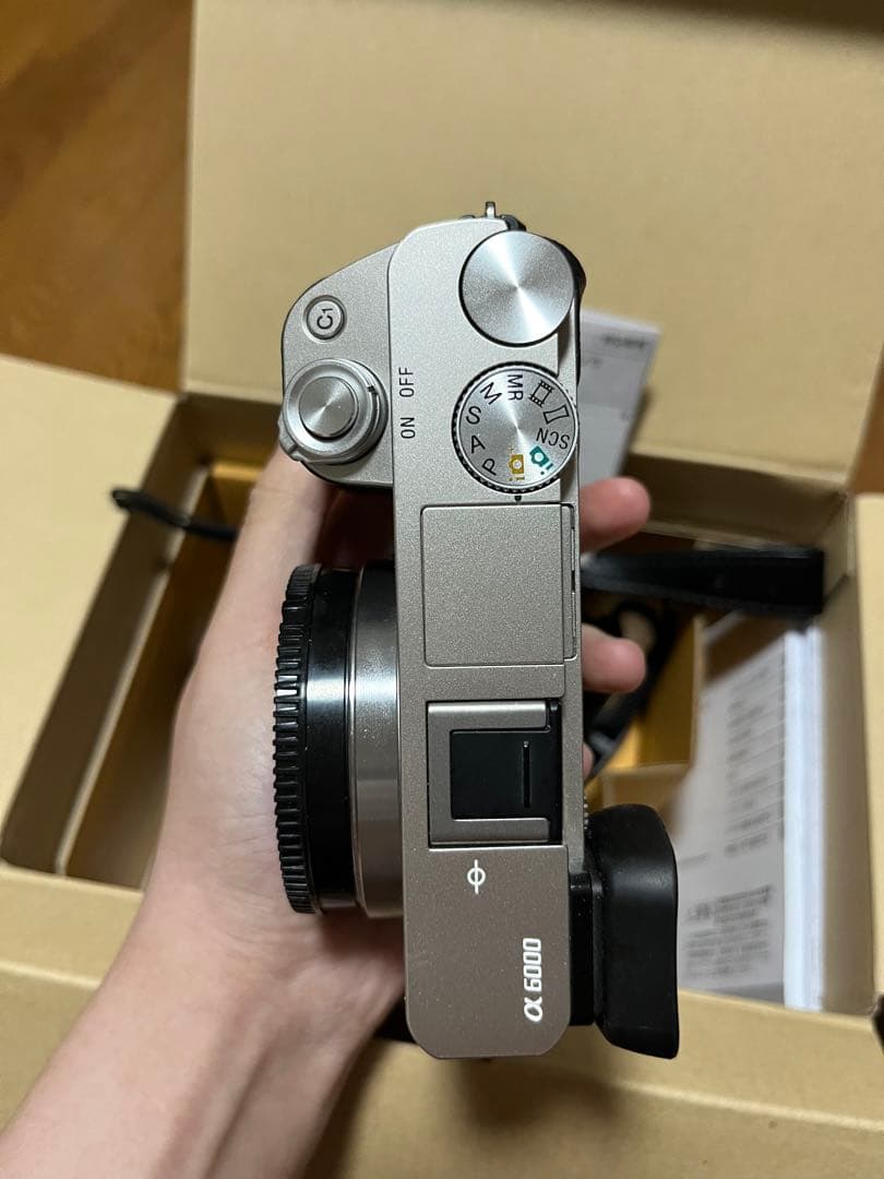 SONY α6000 E Full BOX 99% - レンズなし