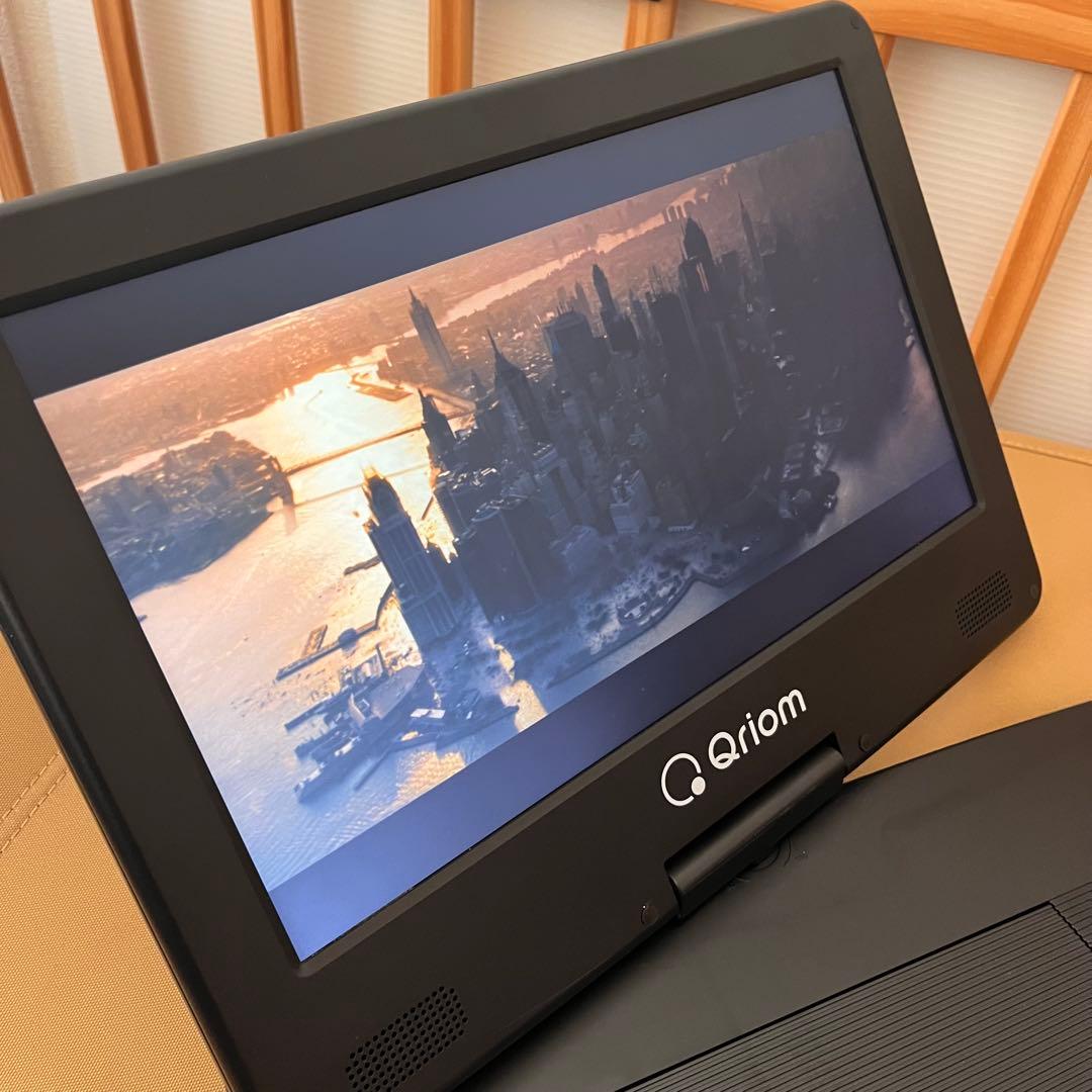 Qriom 13.3インチ ポータブル Blu-rayプレーヤー
