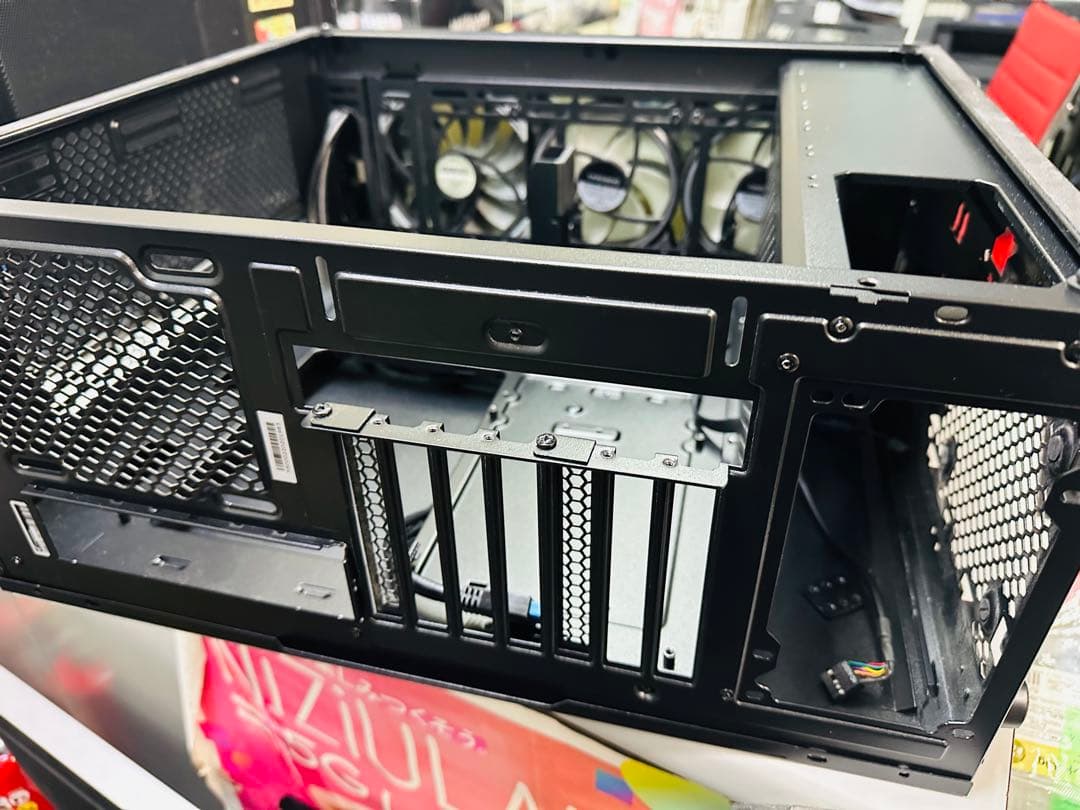 現状品ガレリアCrazy Raccoon コラボゲーミングPC透明ガラスケース