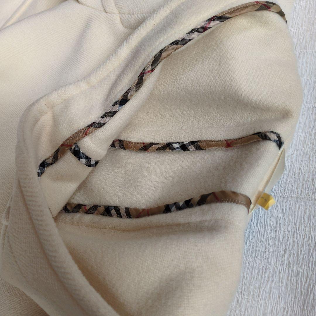 BURBERRY　レディース　ダッフルコート　フード付き　40　 生成色