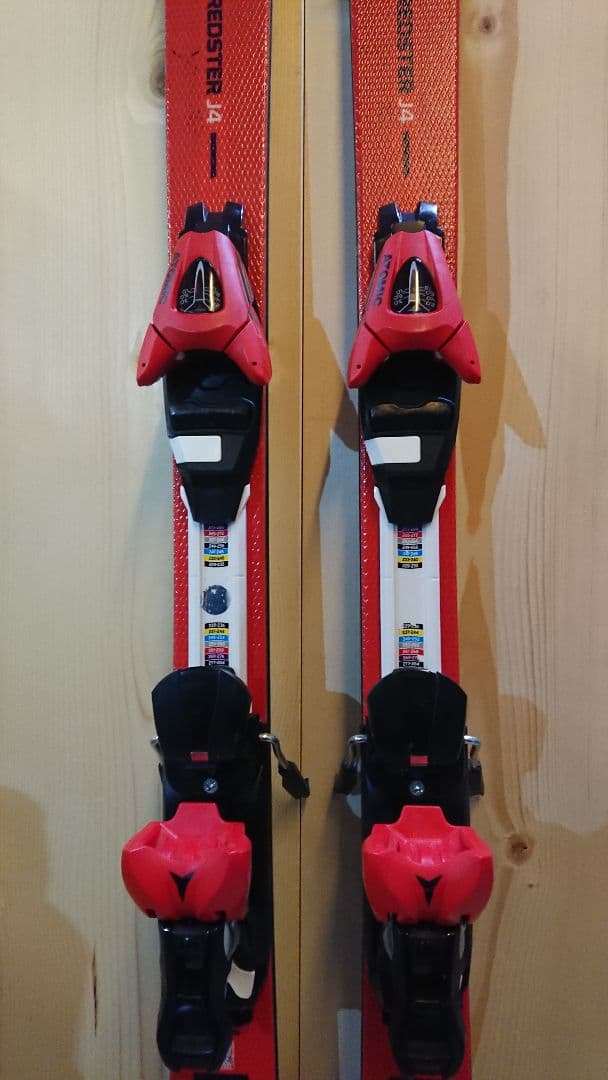 ATOMIC J4 150㎝①簡単調整ビン229～336㎜ アトミックスキー板