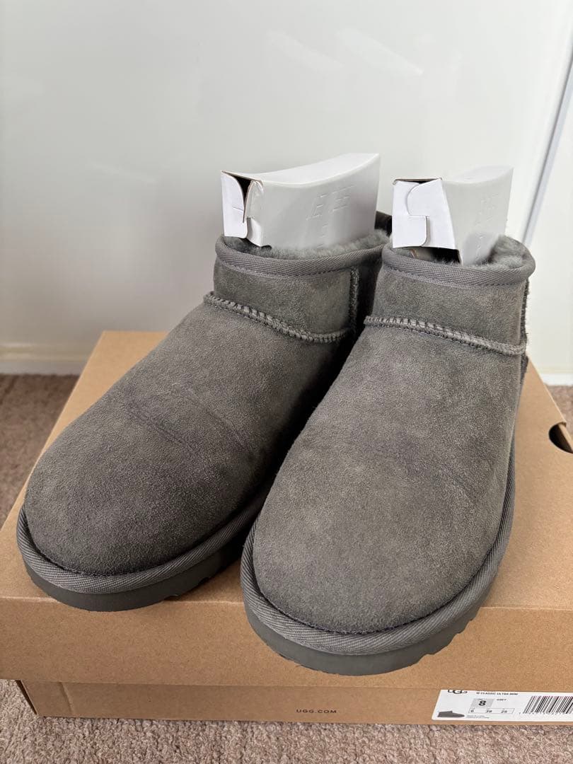 【週末セール】UGG✨️国内正規品✨️25cm クラシックウルトラミニ グレー