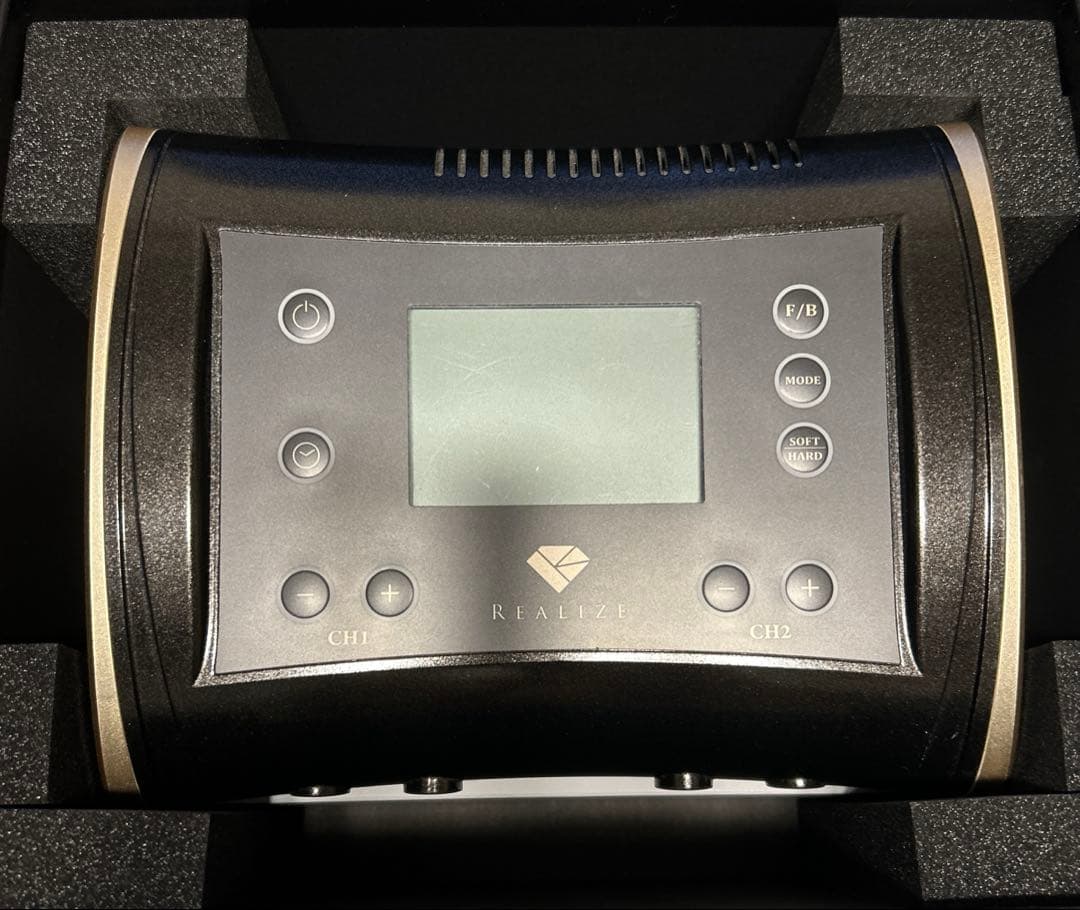 なすび【REALIZE】スリムビューティハウスEMS美容機器 本体と付属品