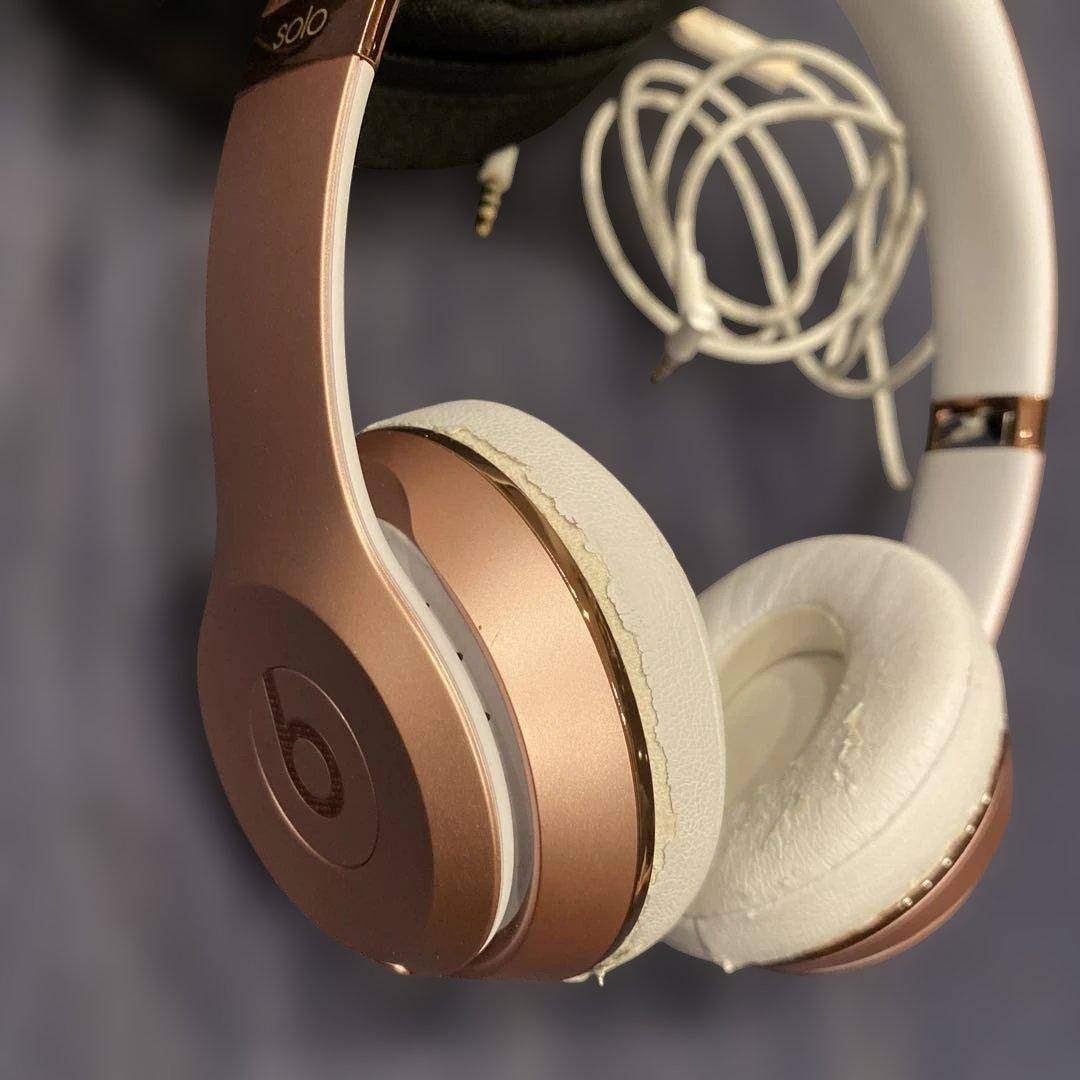 ブルートゥースヘッドホン Beats Solo3 ワイヤレス　ローズゴールド