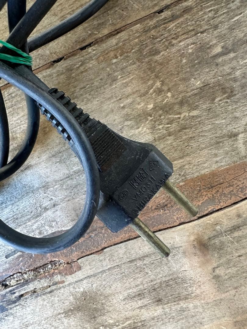 かなり重厚は仕上がりレトロ扇風機　アンティーク