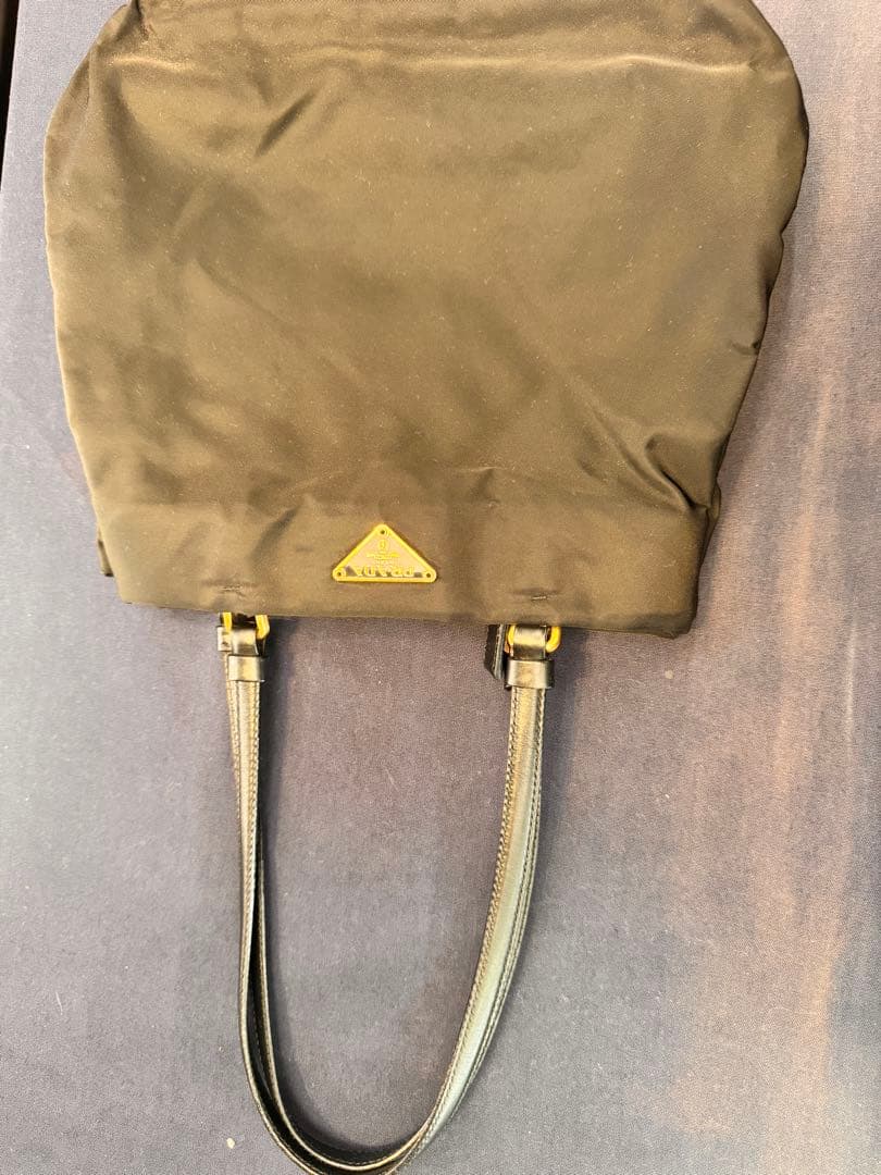 PRADA ナイロンバッグ 黒