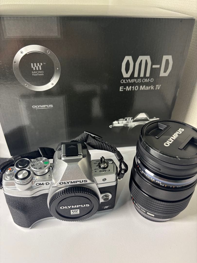 オリンパス OM-D E-M10 Mark4 & M.Zuiko Pro レンズ