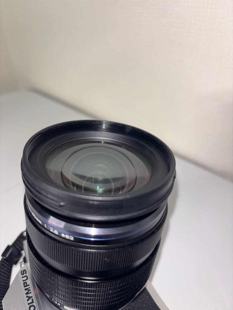 オリンパス OM-D E-M10 Mark4 & M.Zuiko Pro レンズ