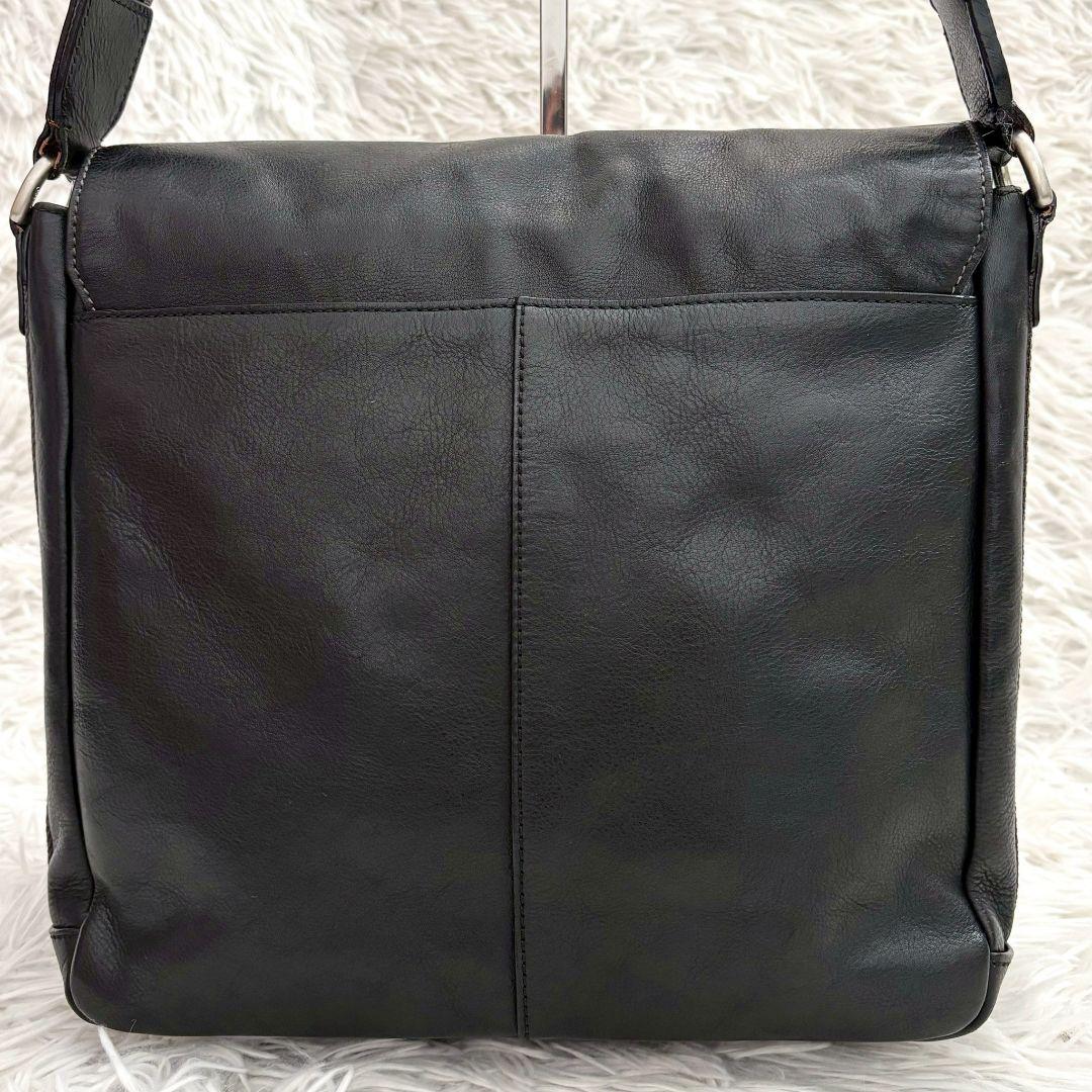 コーチ　ロゴエンボス　レザー　メッセンジャー　ショルダーバッグ　大容量