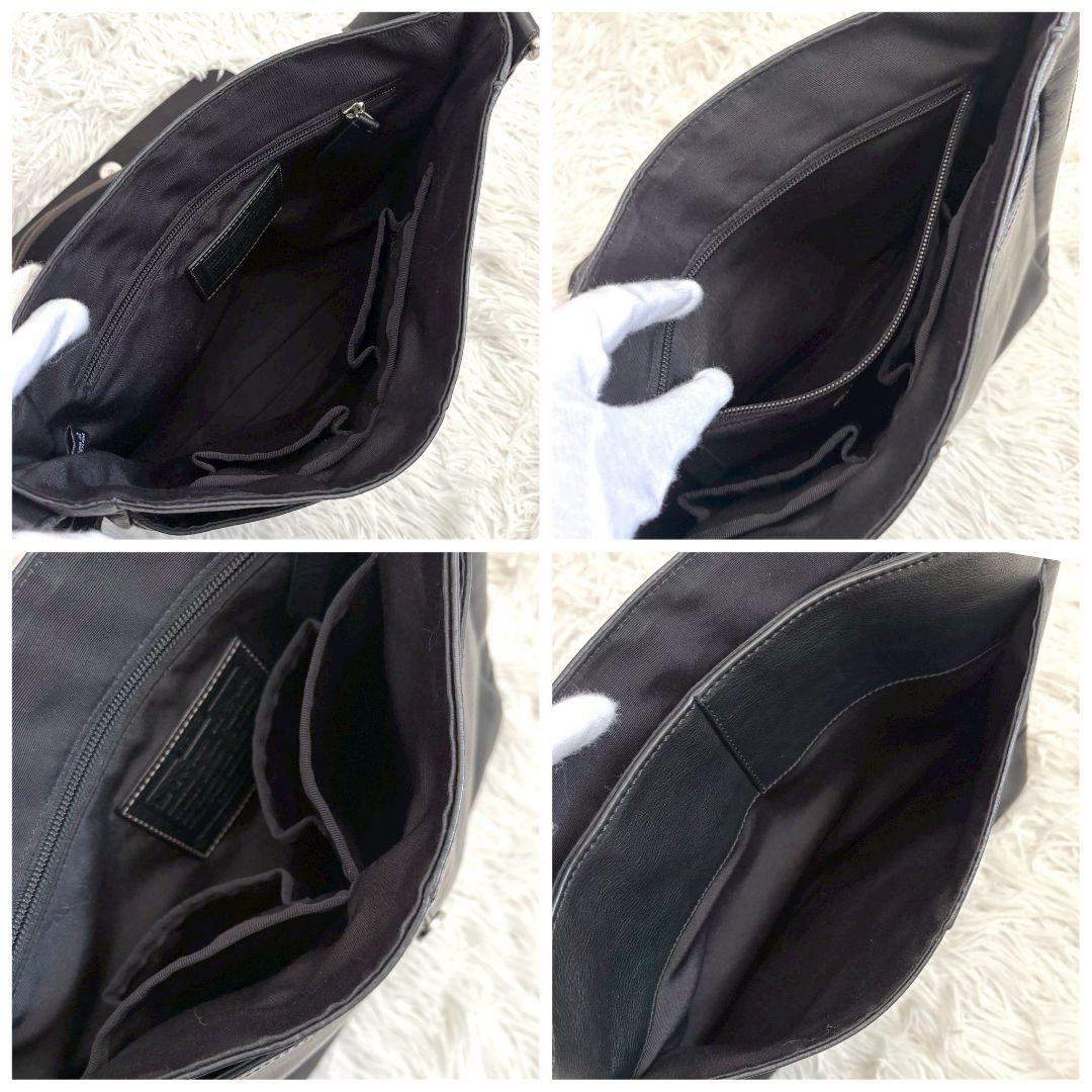 コーチ　ロゴエンボス　レザー　メッセンジャー　ショルダーバッグ　大容量