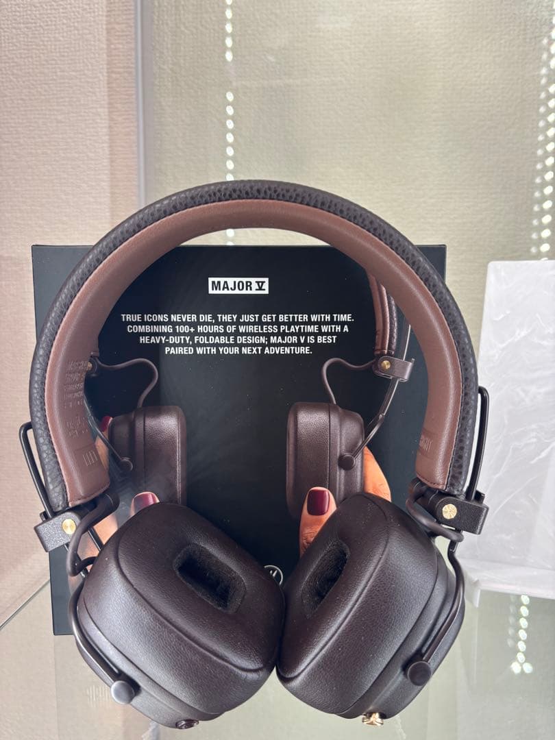 Marshall ワイヤレスオンイヤーヘッドホン Major V ブラウン