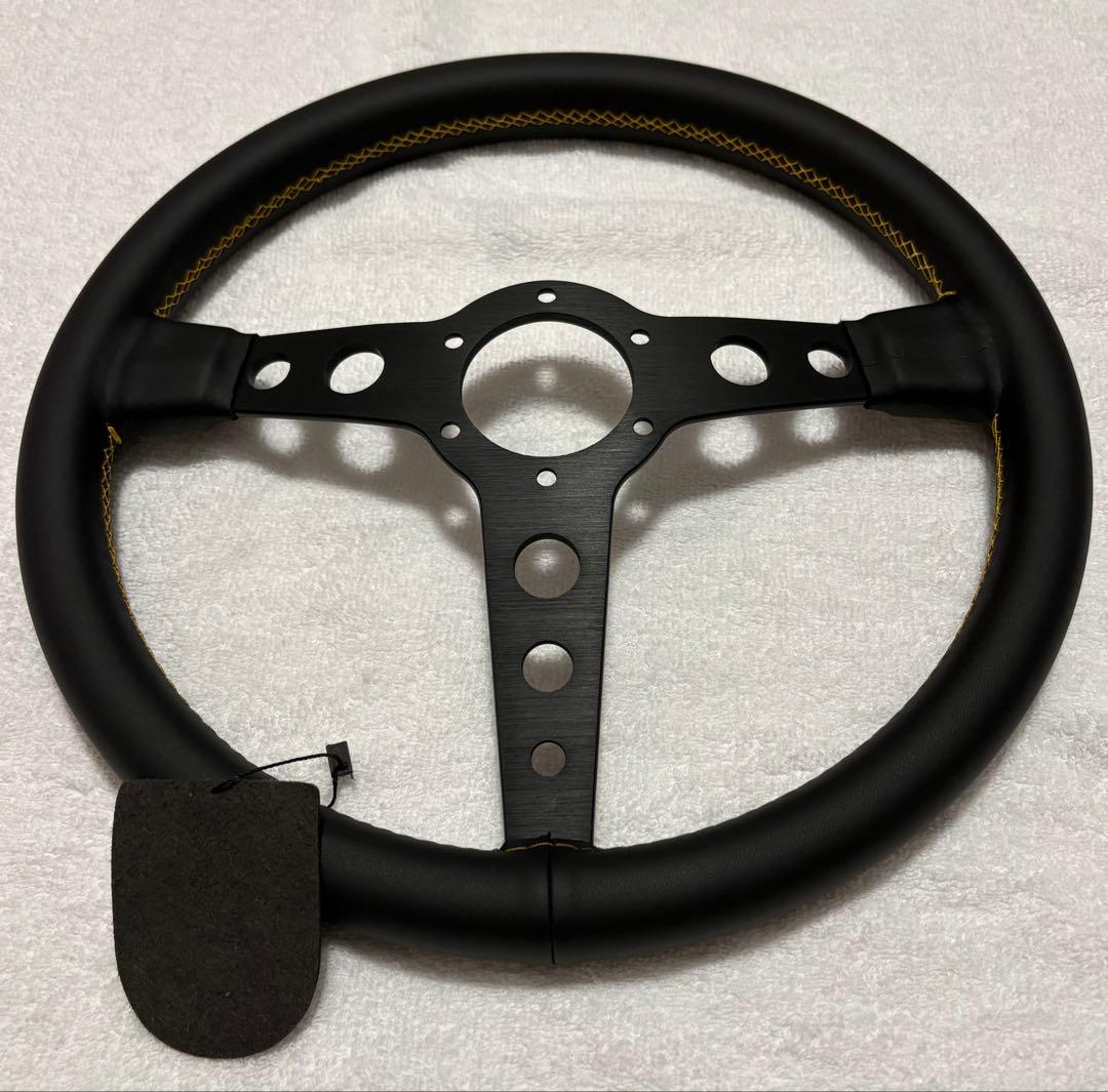 MOMO x Hot Wheels 50周年ステアリング 本革 ホットウィール