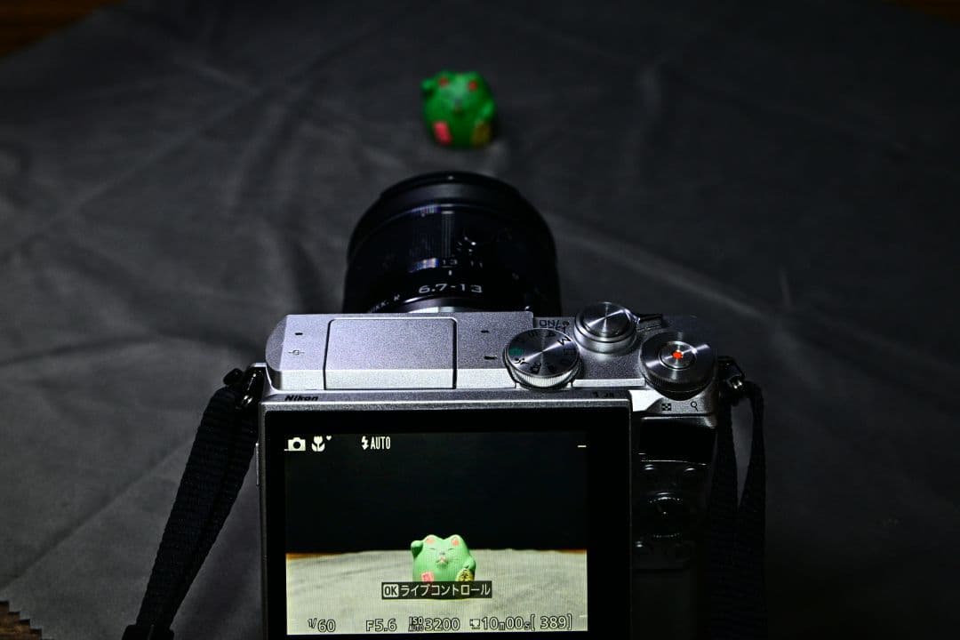 Nikon 1 J5　 　NIKKOR レンズ✕２