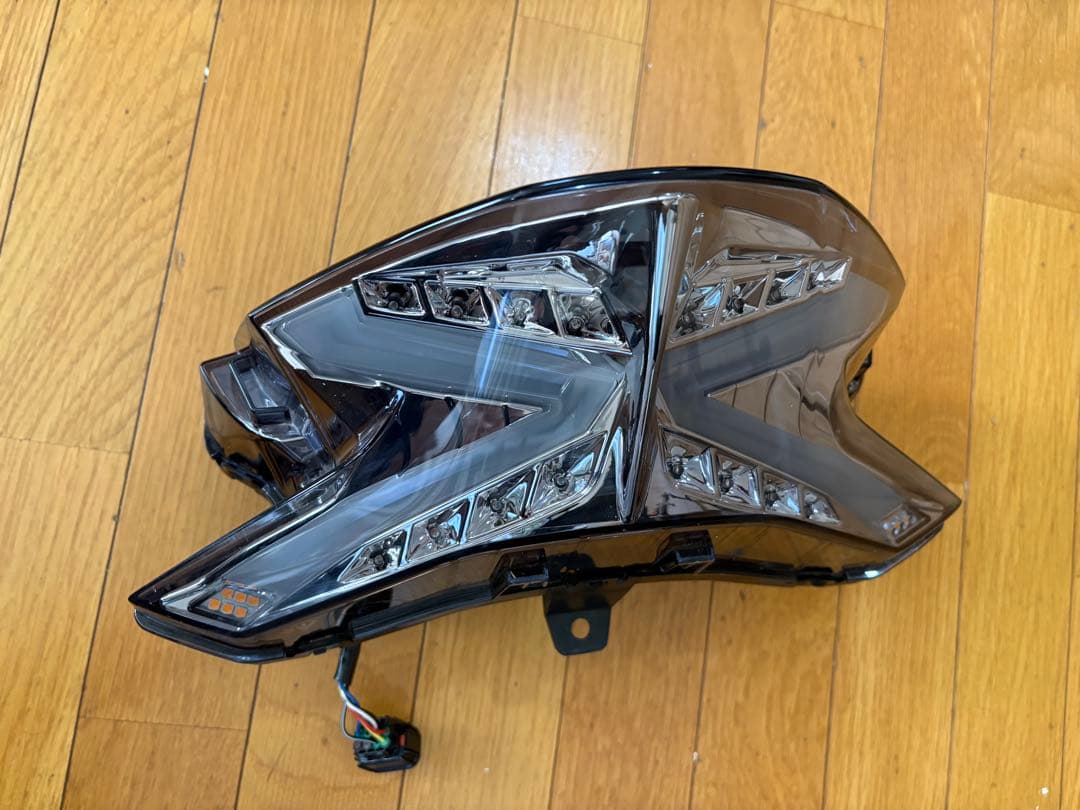 ★☆エンデュランス PCX125 JF81 シーケンシャルLED テールランプ