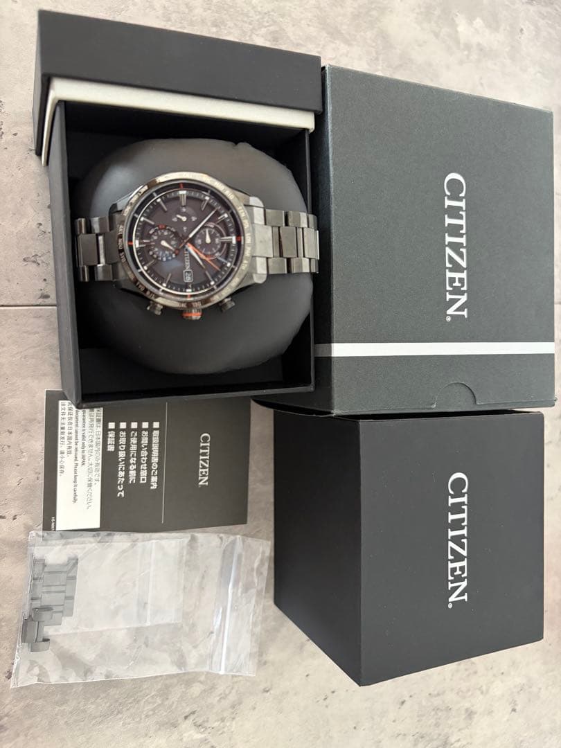 シチズン アテッサ エコドライブ　AT8185-62E