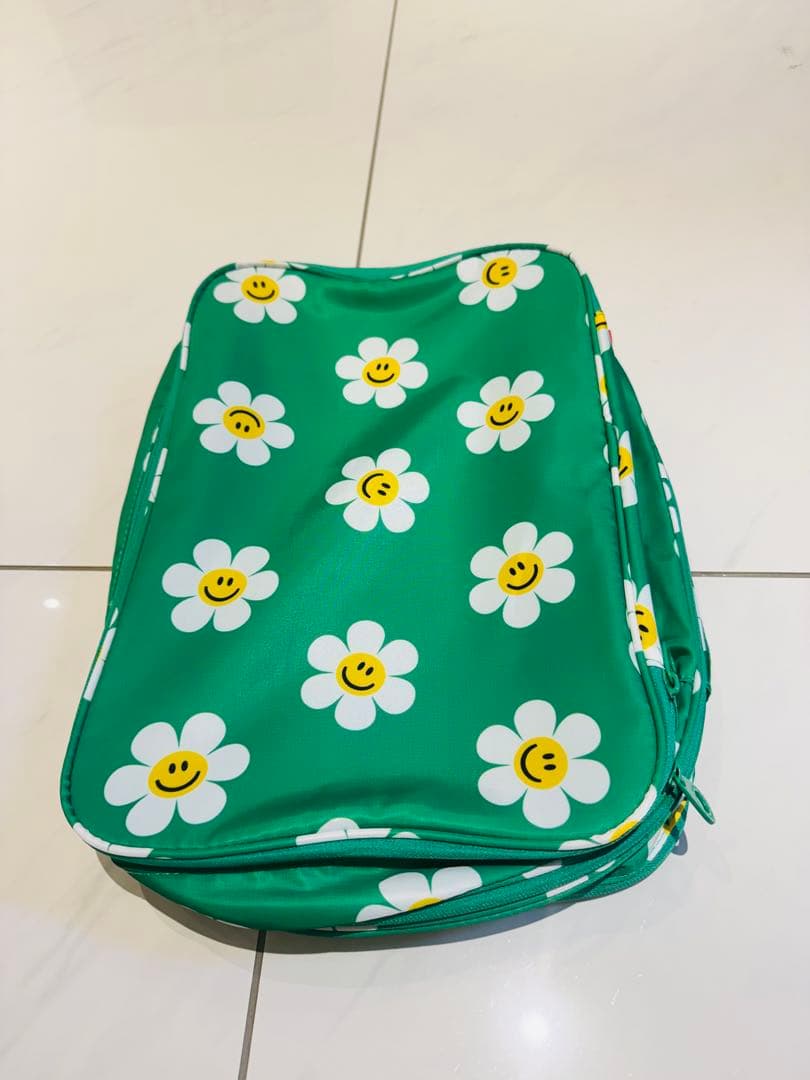 SMILE U SELECT出品です。