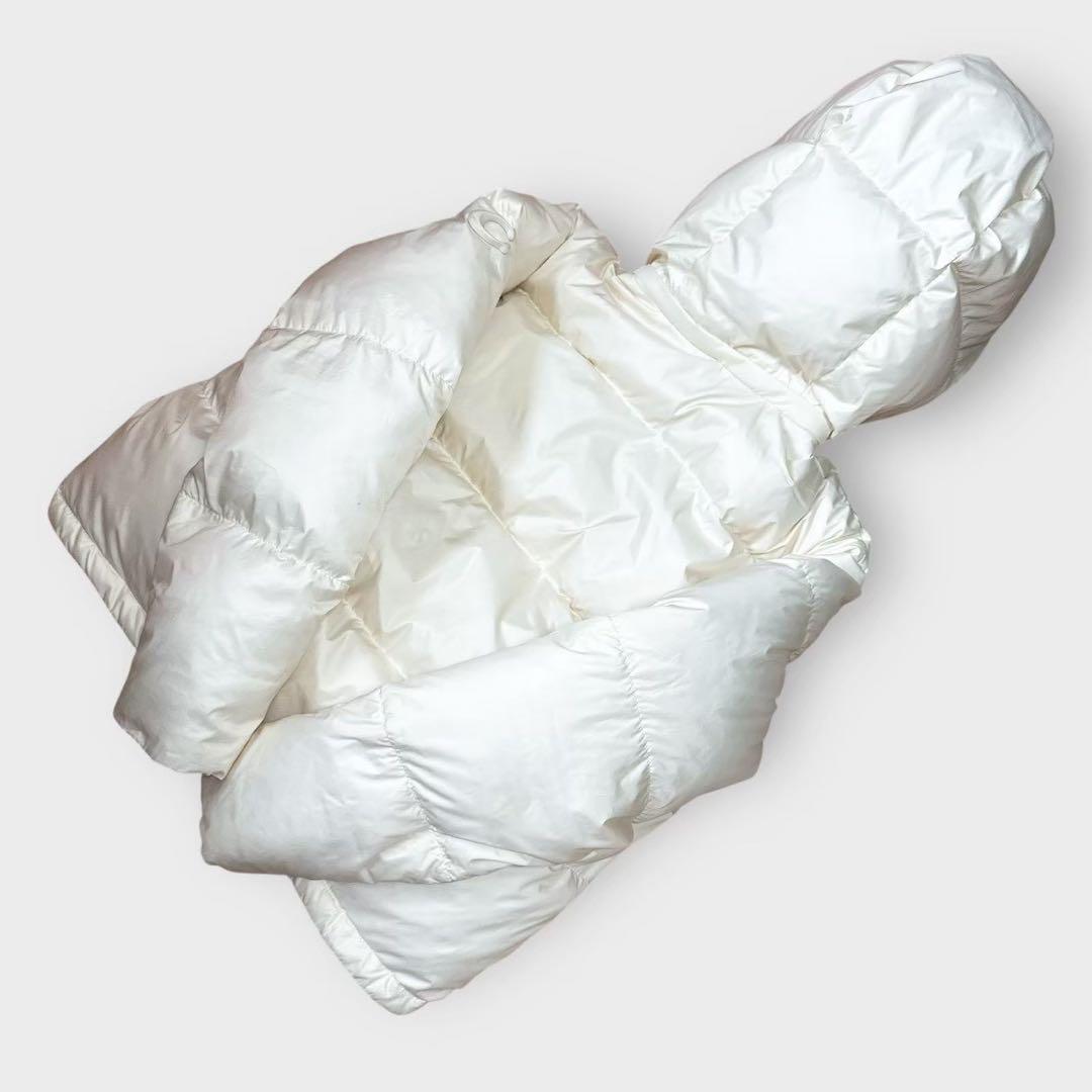 COACH コーチ ダウン ショート丈 ホワイト 総柄 ロゴ金具 M