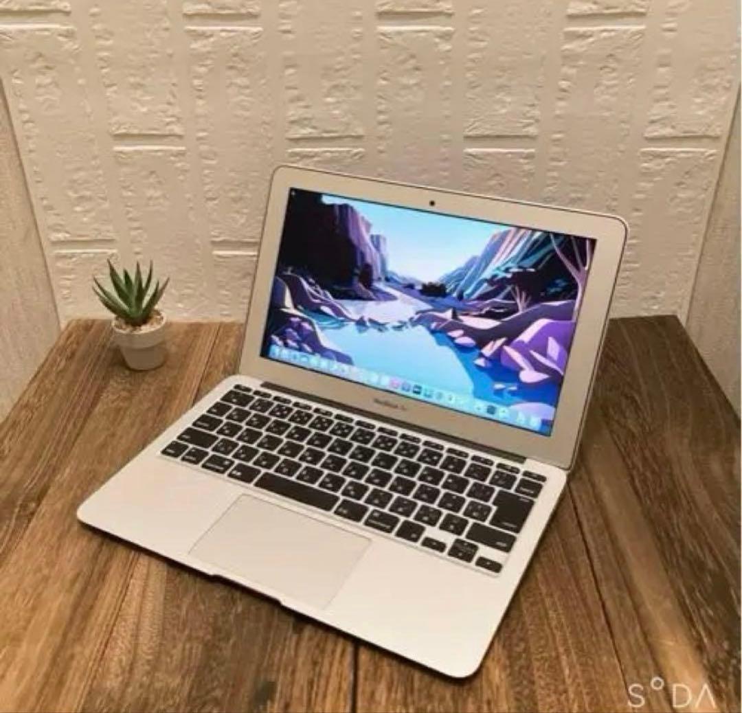 【中古】Apple Macbook Air Intel Core i5
