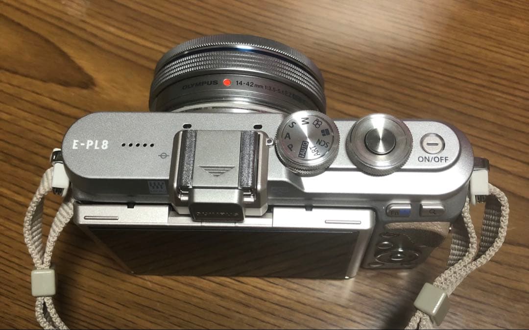 OLYMPUS PEN E-PL8 ダブルズームキット