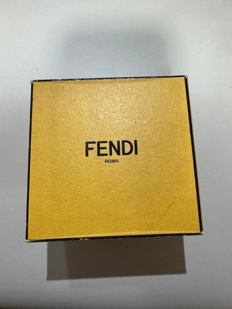 FENDI ロゴ　バゲット　リング
