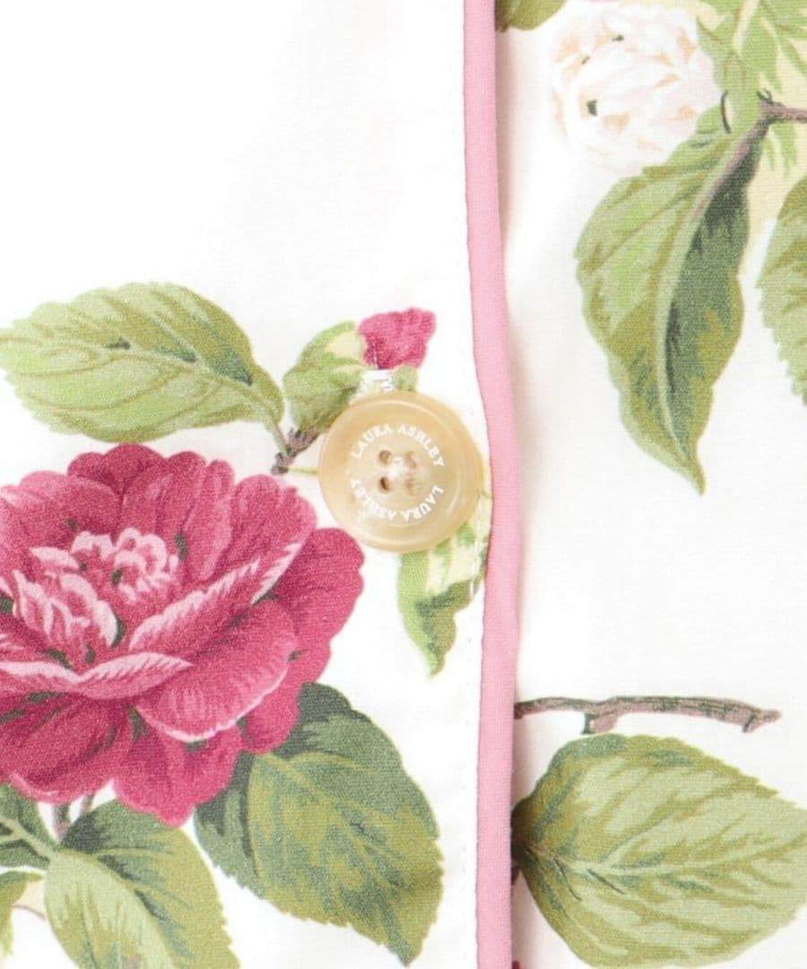 ✩新品未使用✩Laura Ashley♡フラワープリント パジャマ♡