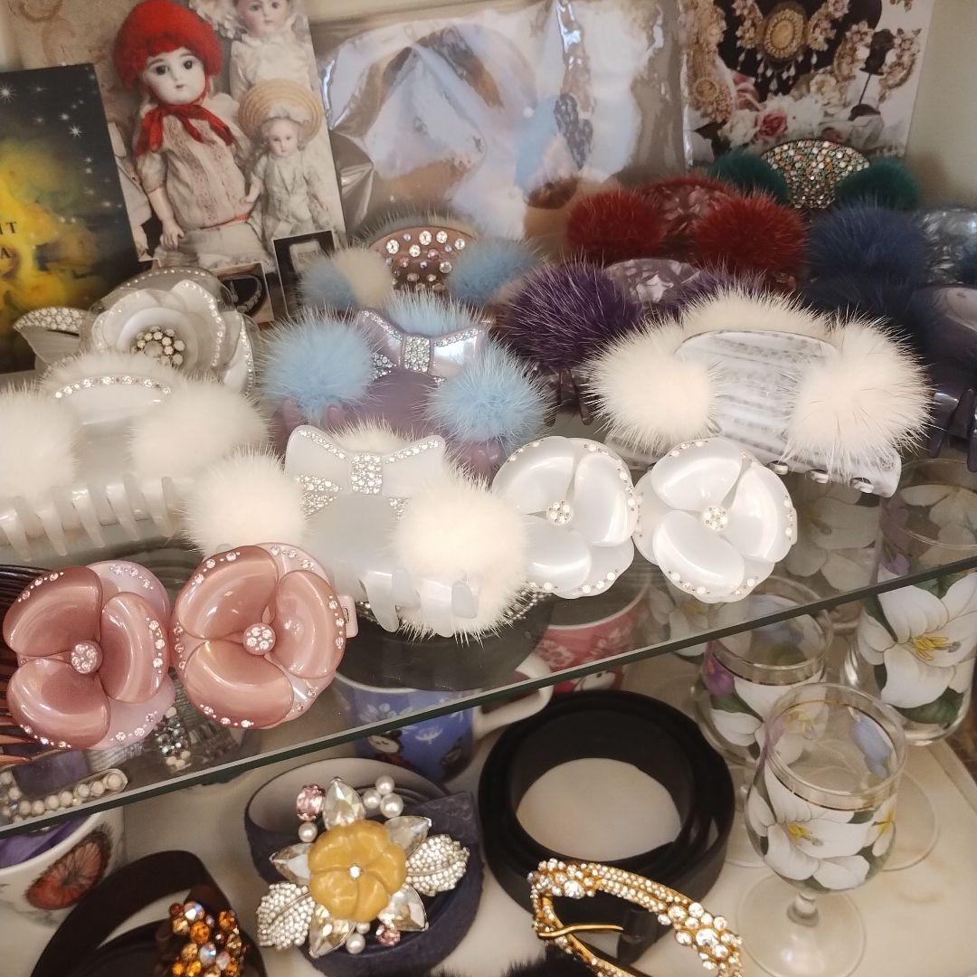 ②ー2 激レアな➠➠アレクサンドルドゥパリホワイトスワロフスキー双子カメリア