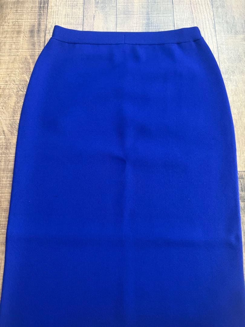 サイドスリットタイトニットスカート