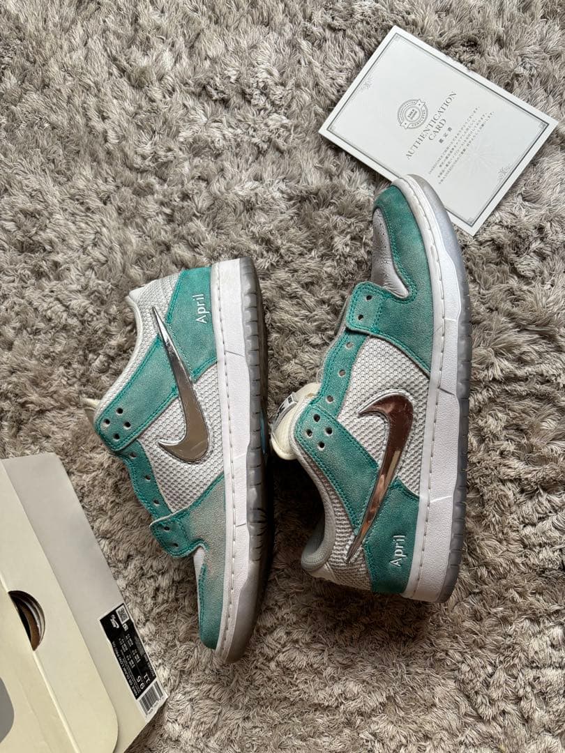 靴 NIKE SB Dunk Low pro April