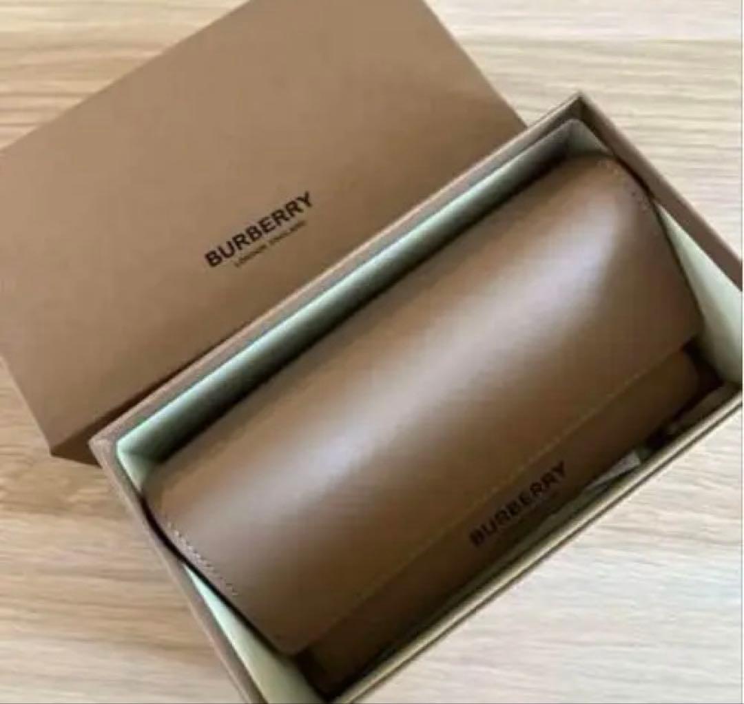 新品未使用　BURBERRY ロゴサングラス　ブラウン