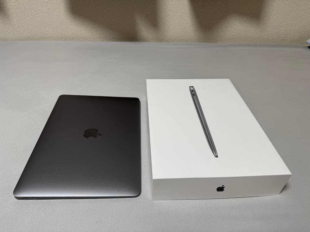 MacBook本体 Apple MacBook Air M1 2020 16GB/256GB