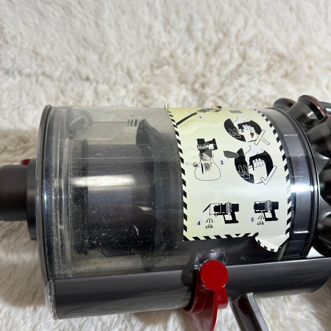 dyson コードレスクリーナー SV12