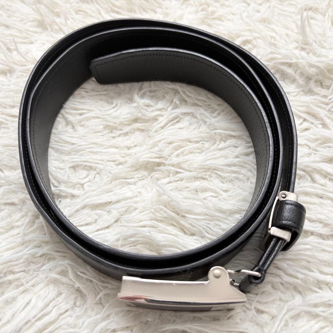 美品　バーバリー　スクエアバックル　ガチャベルト　ブランドネーム刻印　レザー　黒