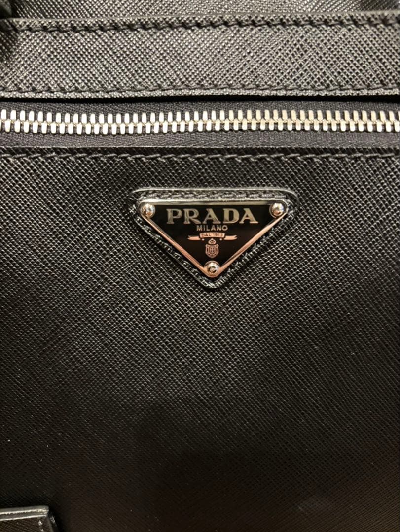PRADA ビジネスバッグ