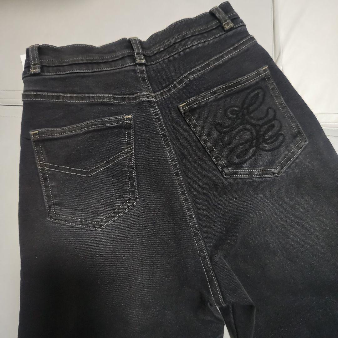 スナイデル　ストレッチフレアデニムパンツ