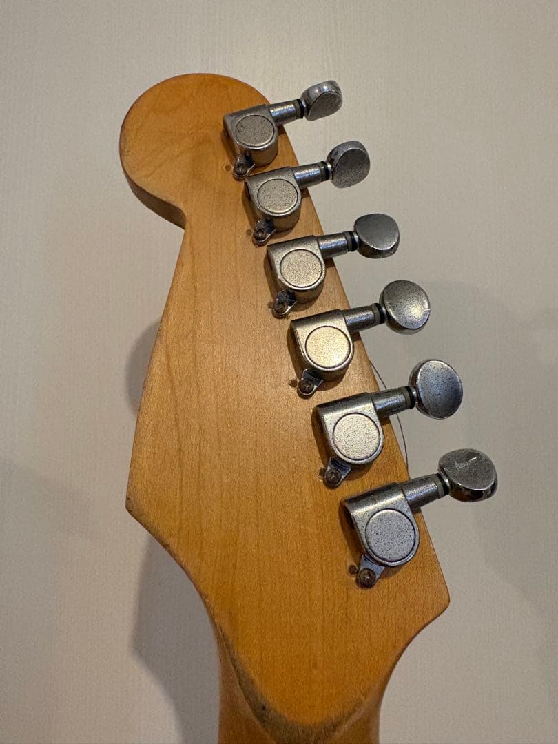 ●Component custom Stratocaster レリックギター