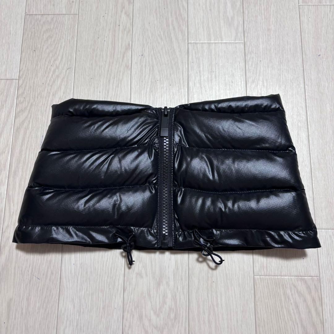 新品同様　モンクレール　黒　BLACK ダウン ネックウォーマー　4K54