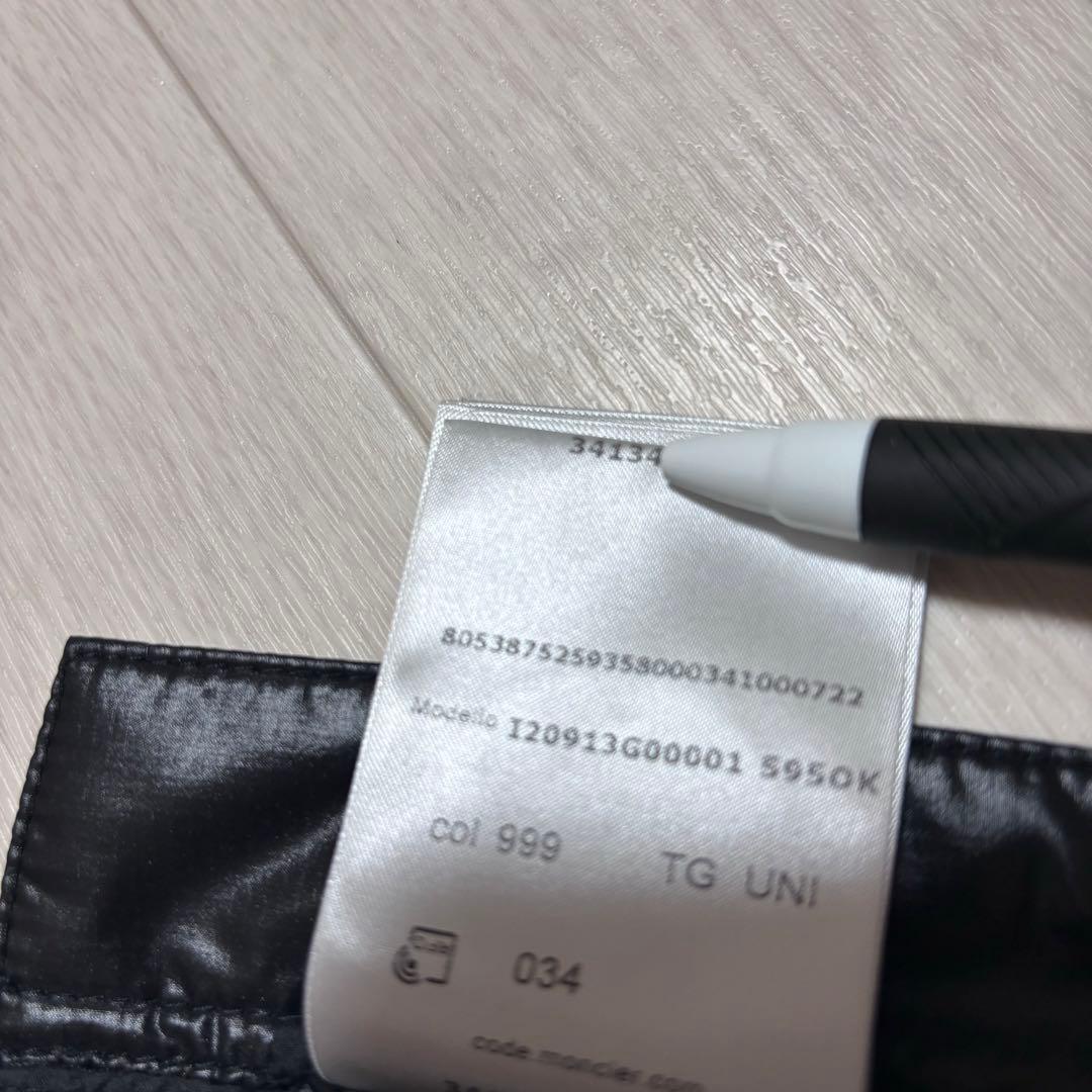 新品同様　モンクレール　黒　BLACK ダウン ネックウォーマー　4K54